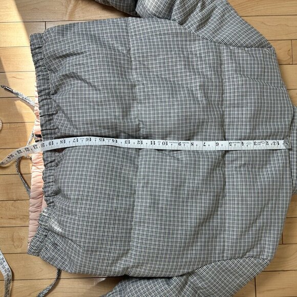 REVERSIBLE American Eagle Cropped Puffer Coat Jacket Size Small - Picture 12 of 14